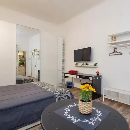 Lovely Flat - Orti 16 Lägenhet
