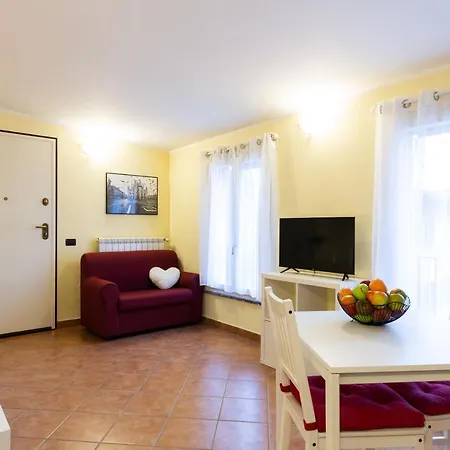 Gorla Skyline - Floor Apartmán *