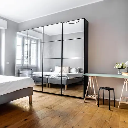 Apartament Joivy Charming Flat With Desk