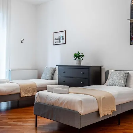 Joivy Lovely And Inviting Flat With Balcony * Milaan