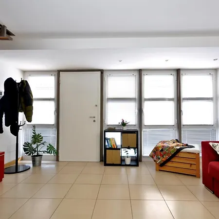 Апартаменты Loft Ristrutturato Vicino M4 Argonne - San Benigno