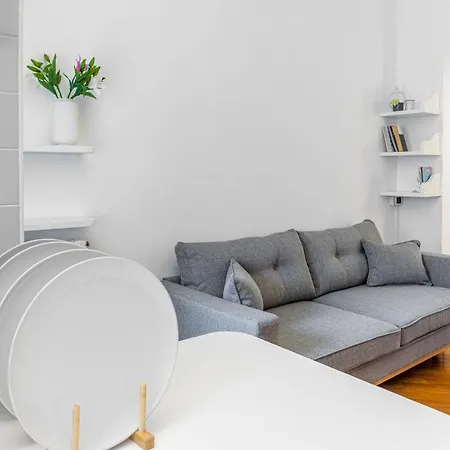 Joivy Charming Flat Near Duomo Di 아파트 *