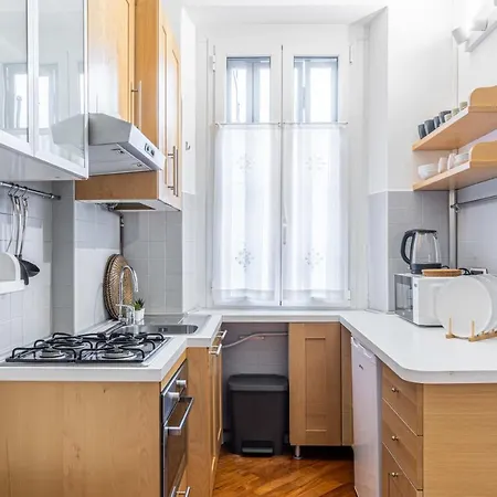 Apartament Joivy Charming Flat Near Duomo Di Mediolan