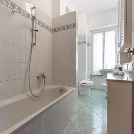 The Rent - Cozy Two-bedroom In The Acquabella Area *
