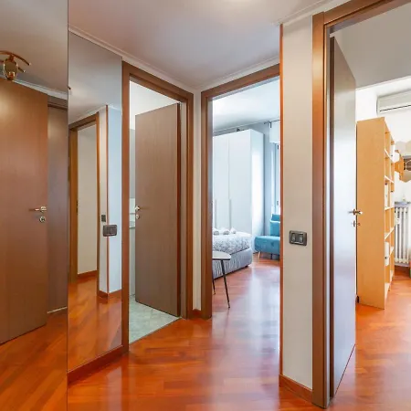 The Rent - Cozy Two-bedroom In The Acquabella Area *