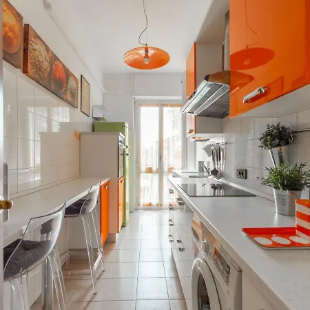 The Rent - Cozy Two-bedroom In The Acquabella Area * Mediolan