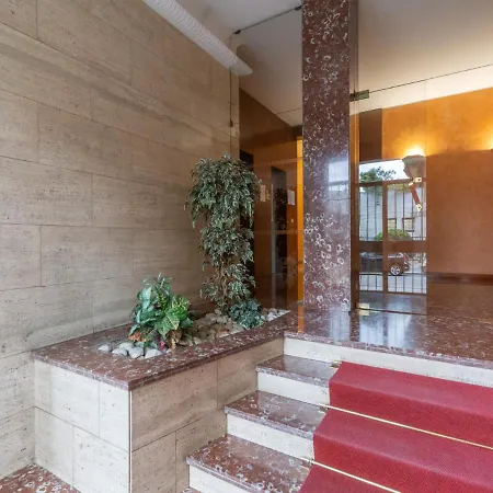 The Rent - Cozy Two-bedroom In The Acquabella Area Apartament *