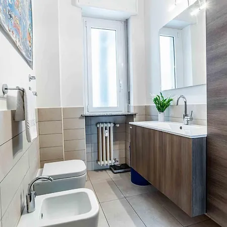 Joivy Lovely And Inviting Flat With Balcony 아파트 *