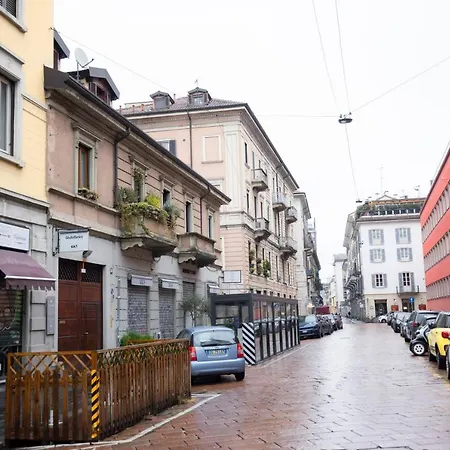 Apartamento Loft In Tortona *