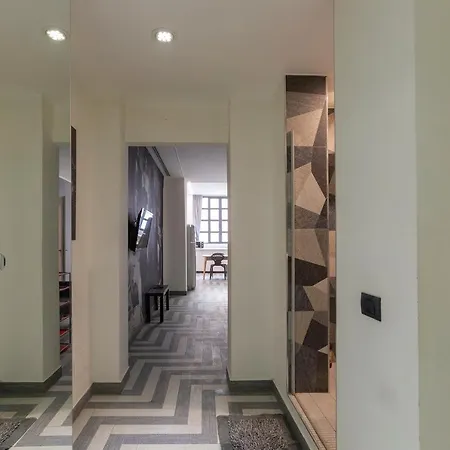 Appartamento Armani House, Superior In Center