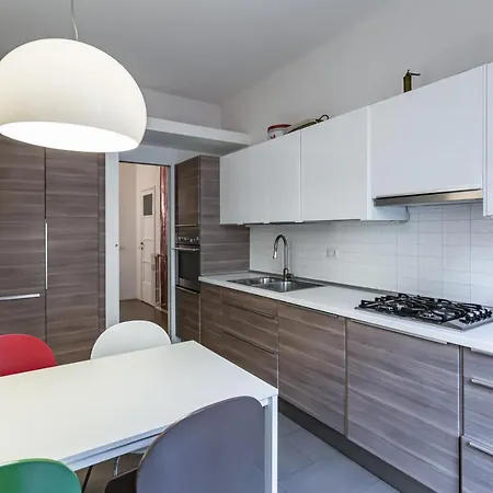 Piazza Aspromonte & M1 Loreto Cozy Апартаменты *