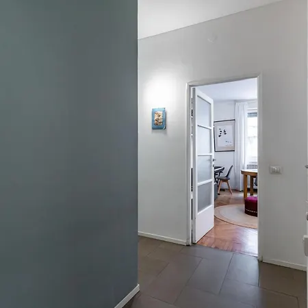 Piazza Aspromonte & M1 Loreto Cozy Апартаменты *