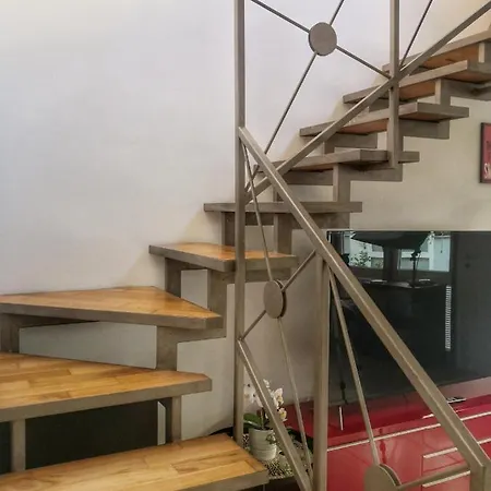 Loft Ristrutturato Vicino M4 Argonne - San Benigno * Milano