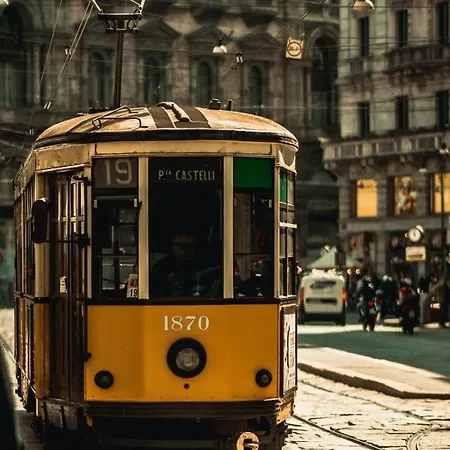 Comecasa Duomo - San Babila Lovely Daire