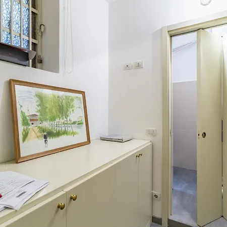 Easylife-milano - Crocefisso 1 P1- Centro Storico Daire Milano