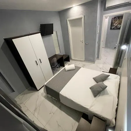 Lion University&youth 2 *