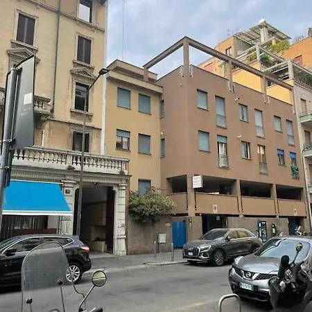 Bijou In Marghera District * Milaan