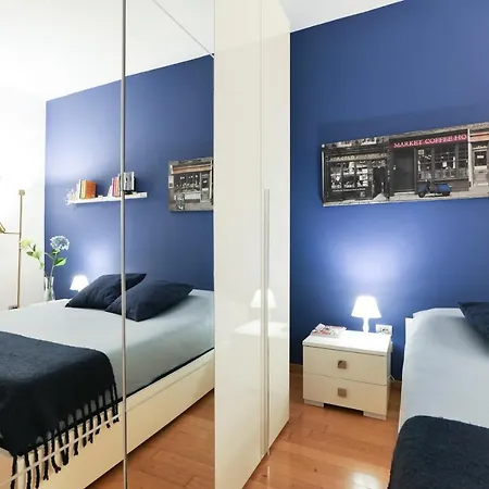 Chiara 34 - M4 Metro Blu * Milan