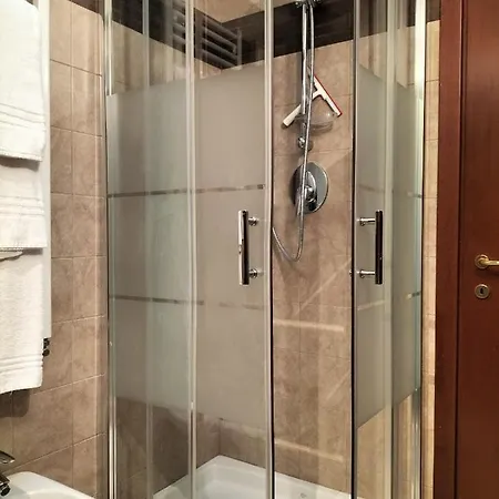 Big Bright Flat In Close To Loreto Square Apartamento *