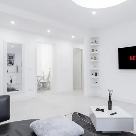 Fiera - Luxury & Design House 아파트
