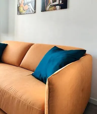 Apartamento Monolocale Nuovo In Centralissimo Palazzo Storico