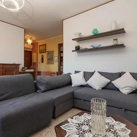 I Host - Ande 12 米兰