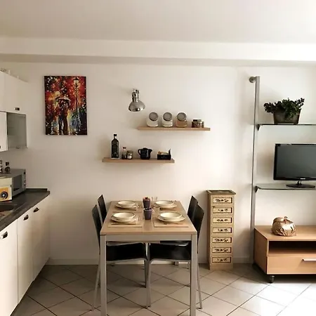 Appartement Cozy And Quiet In The Heart Of *