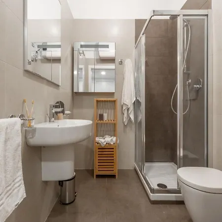 The Rent - Sunny Two-bedroom In Piazzale Loreto Appartamento Milano