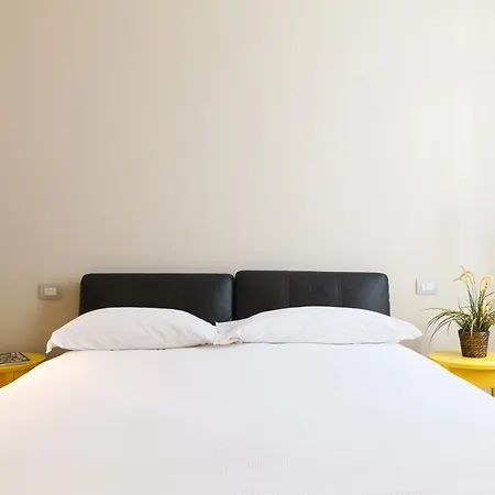 Contempora - Crocetta - Aida Appartement Milan