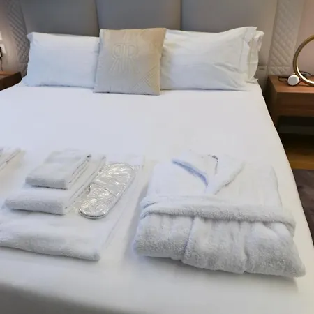 Prestige Boutique -piazza Duomo Διαμέρισμα 4*