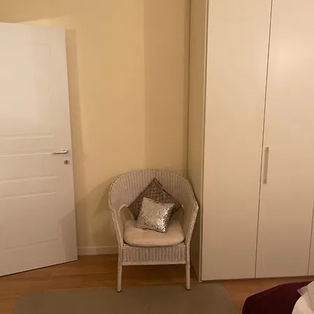 Appartement Easy Italy Balcony Milan