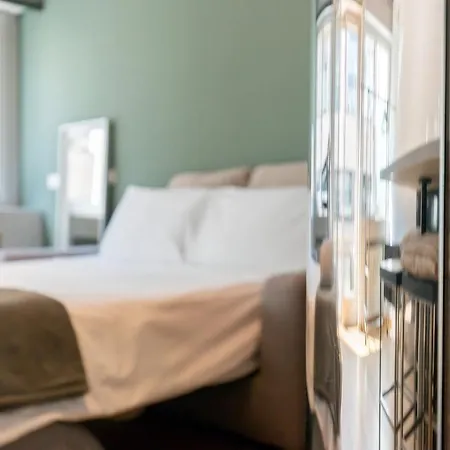 Retreats Brera * Milan