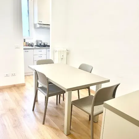 Vendégház Camera Con Bagno Privato Interno - Zona Bocconi