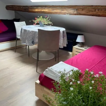 Delizioso Attico Privato, Comfort, Cool. Apartamento