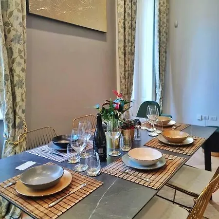 Gazzana Corner House ميلان