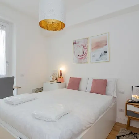 Comodo Vicino A Stazione Centrale - Brianza Master Guest Apartamento *