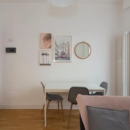 Comodo Vicino A Stazione Centrale - Brianza Master Guest Apartamento *