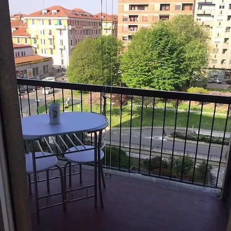 Nice And Bright Studio Appartamento *