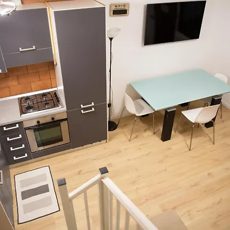 Sweet House Meda アパート