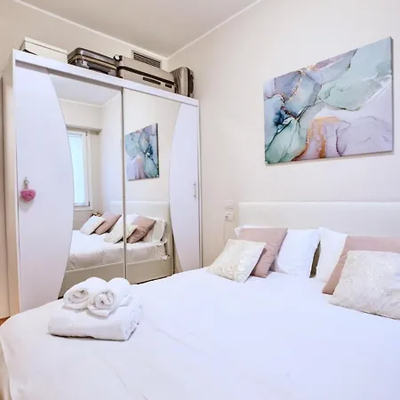 Easylife - Elegante Bilocale A Due Passi Dal Colorato Quartiere Di Porta Venezia * ミラノ