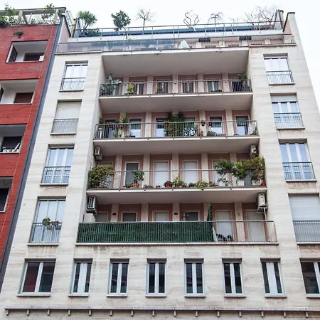Easylife - Elegante Bilocale A Due Passi Dal Colorato Quartiere Di Porta Venezia アパート