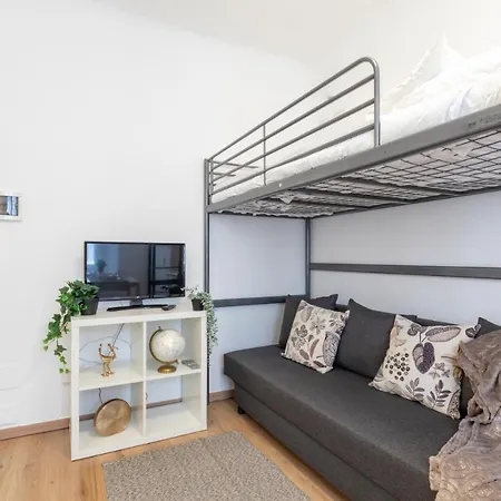 Apartamento I Host - Alessi 10 *