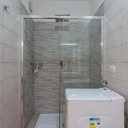 Apartamento Comodo Vicino A Stazione Centrale - Brianza Master Guest *