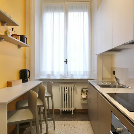 Al Direzionale - Station Milán