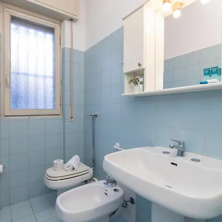 I Host - Falck 19 * ミラノ