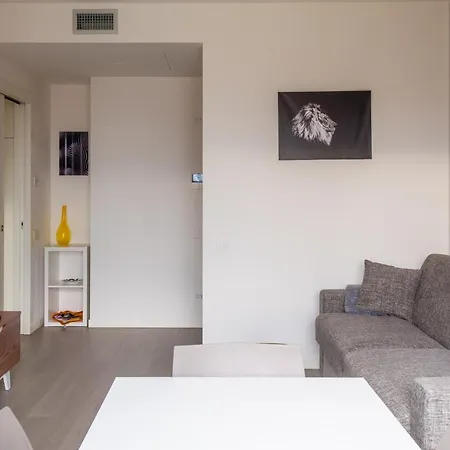 Bnbutler - Flavio Gioia, 5 - Con Vista, Citylife Apartment *