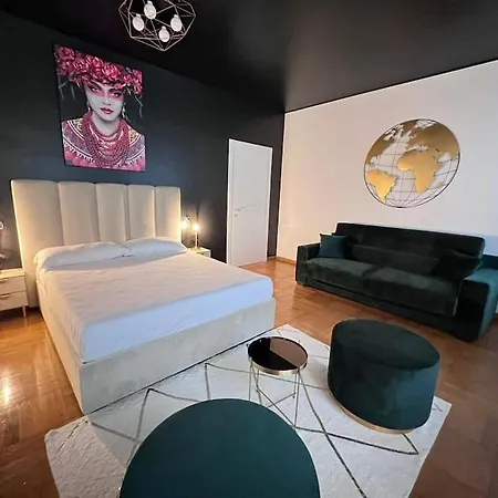 Luxury With Terrace Near Arco Della Pace Milan