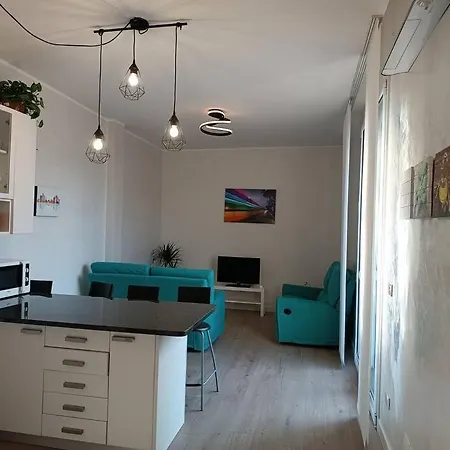 Apartment Rainbow House *