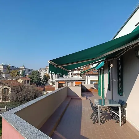 Rainbow House Apartment Milan