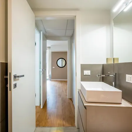 Luvi - De Rolandi - Il Cortile Mediolan